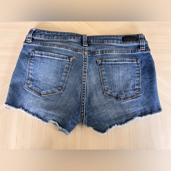 STS Blue Distressed Denim Cutoff Shorts – Size 27 - Picture 3 of 8